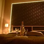 Δωμάτια σε οικογενειακή κατοικία Mirabelka Piła